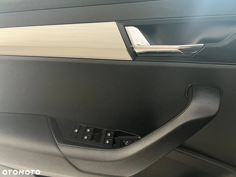 Skoda Karoq 1.5 TSI ACT 4x2 Ambition - 22