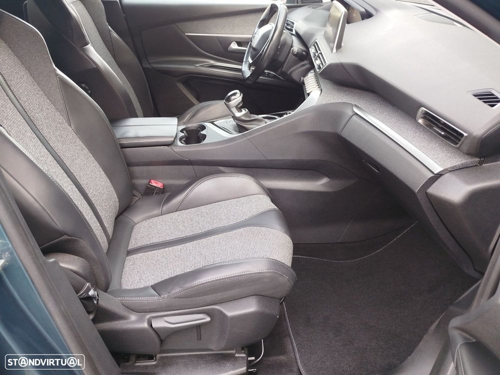 Peugeot 5008 1.2 PureTech Allure Grip Control - 23