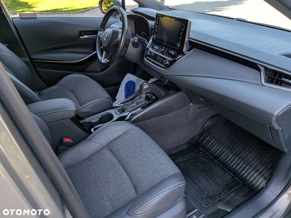 Toyota Corolla 1.8 Hybrid GPF Executive - 26