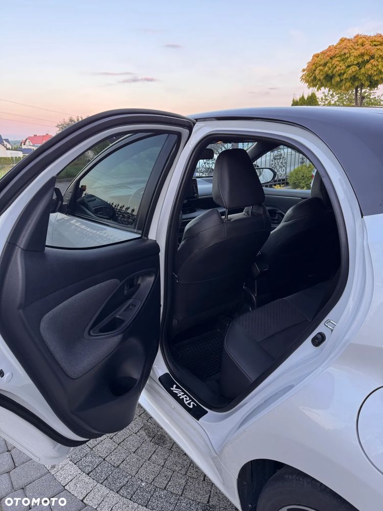 Toyota Yaris 1.5 Selection Style - 11