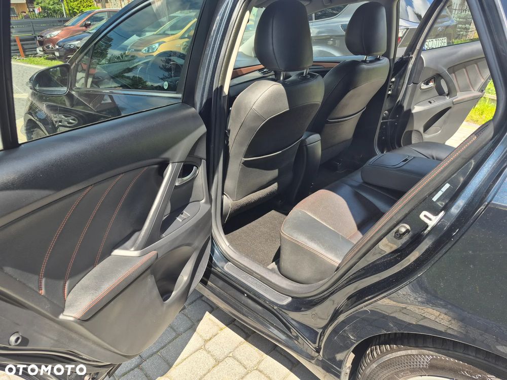 Toyota Avensis 1.8 Business Edition - 16