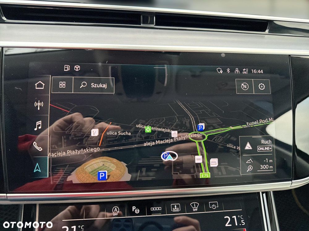 Audi A8 - 32