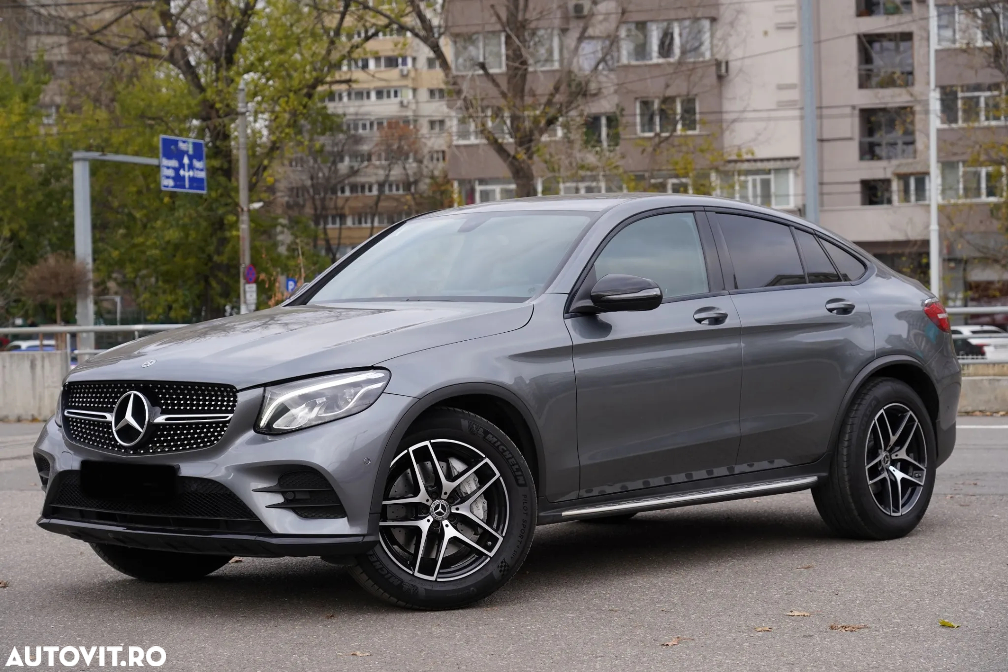 Mercedes-Benz GLC Coupe 220 d 4Matic 9G-TRONIC AMG Line - 12