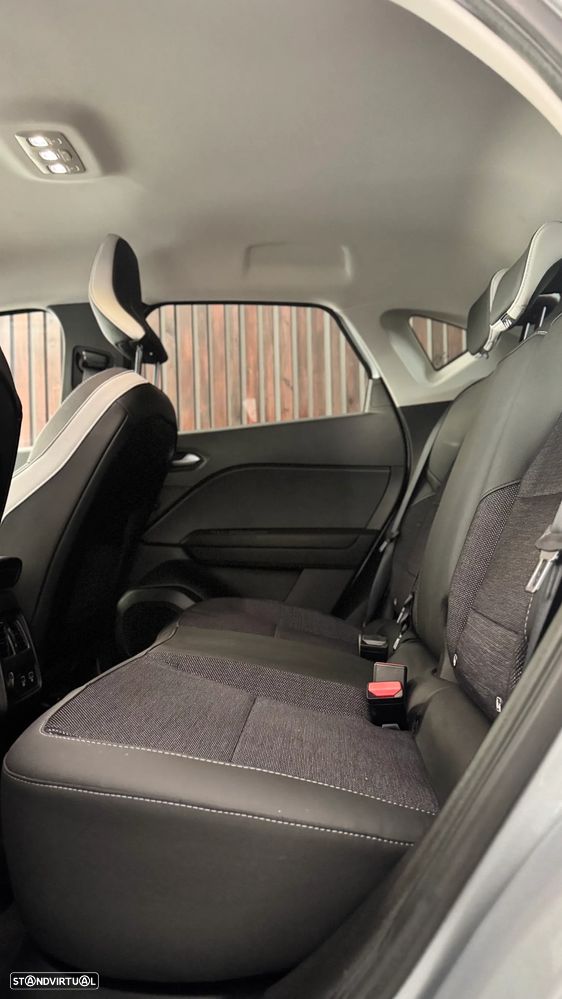 Renault Captur 1.0 TCe Techno Bi-Fuel - 19
