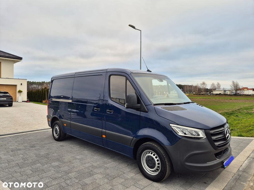 Mercedes-Benz Sprinter 214