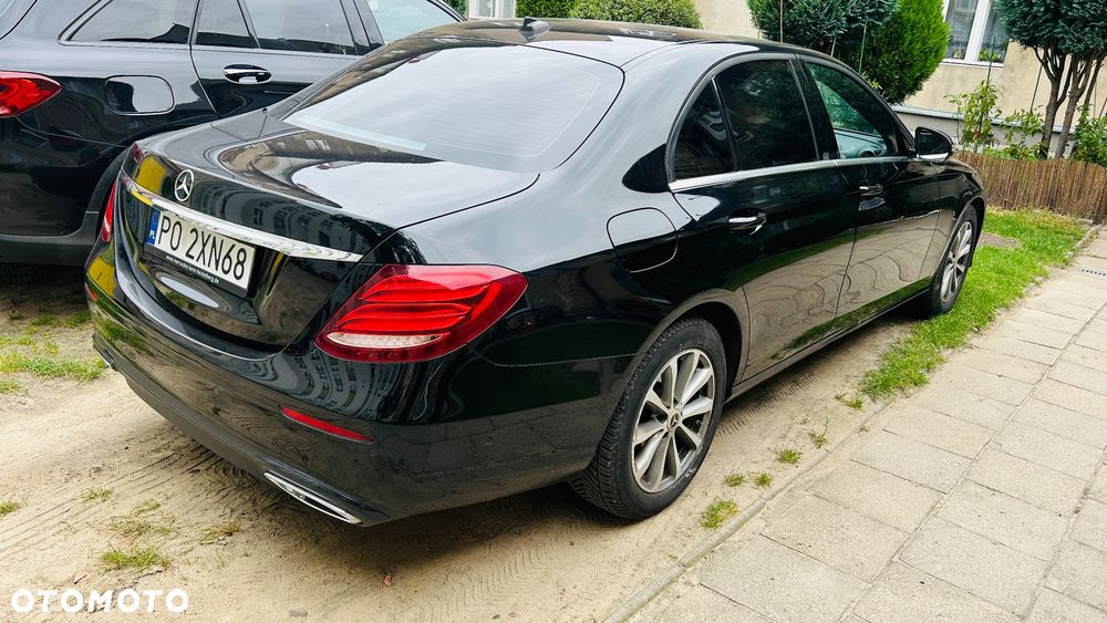 Mercedes-Benz Klasa E 200 d 9G-TRONIC - 4