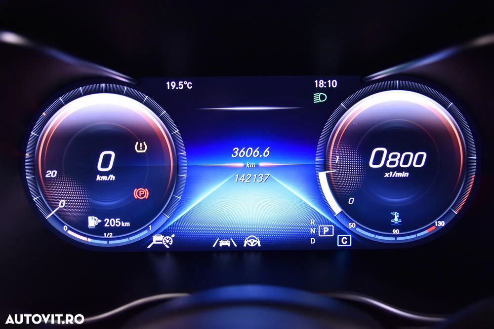 Mercedes-Benz GLC 300 d 4MATIC - 10