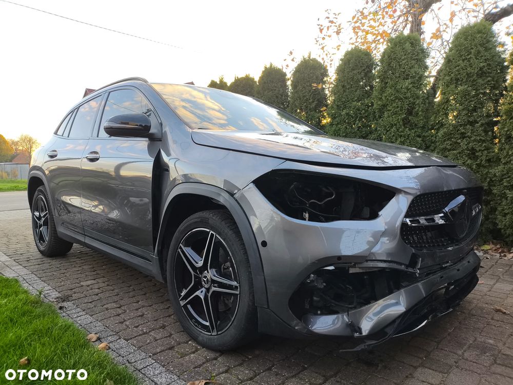 Mercedes-Benz GLA 250 e 8G-DCT Edition AMG Line - 25