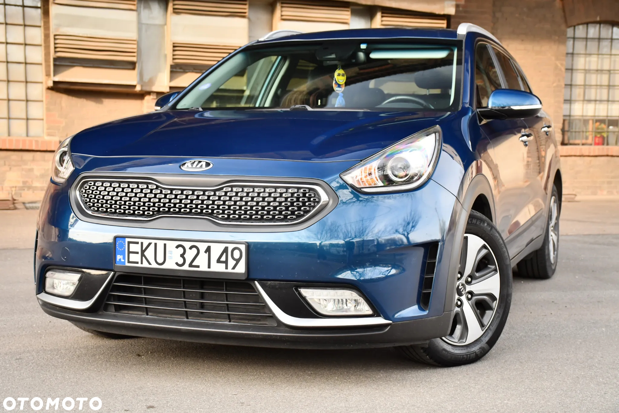 Kia Niro 1.6 GDI Hybrid L - 2