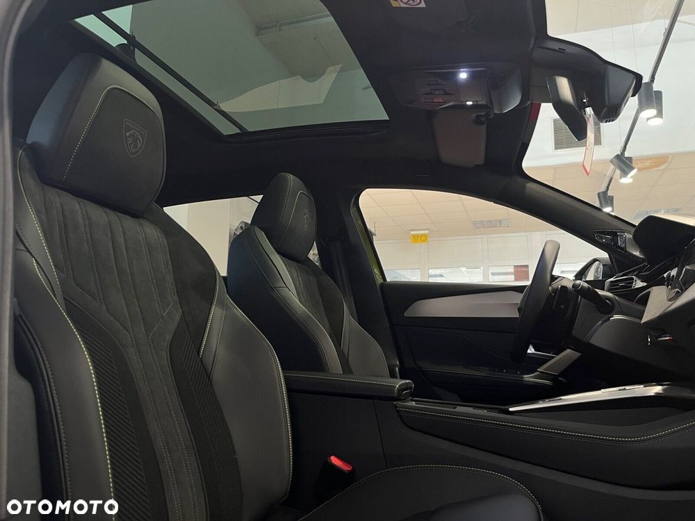 Peugeot 408 - 13