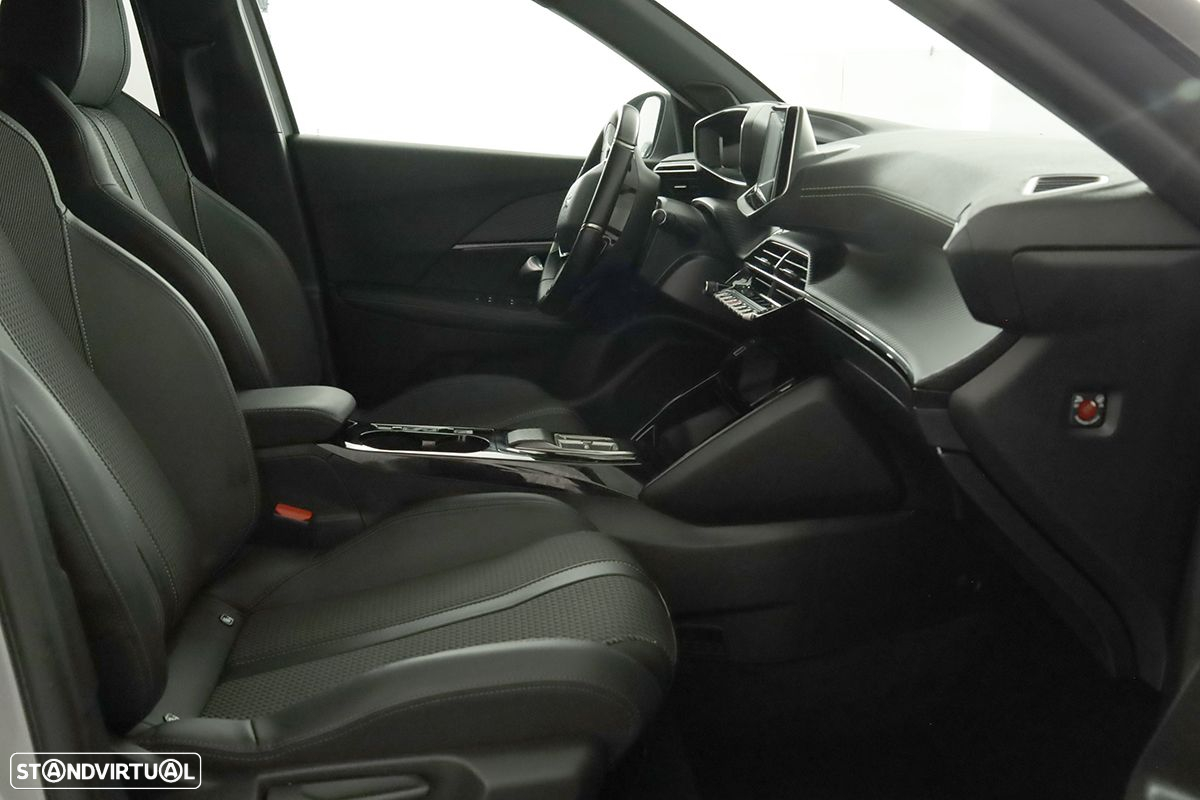 Peugeot e-2008 50 kWh GT - 21
