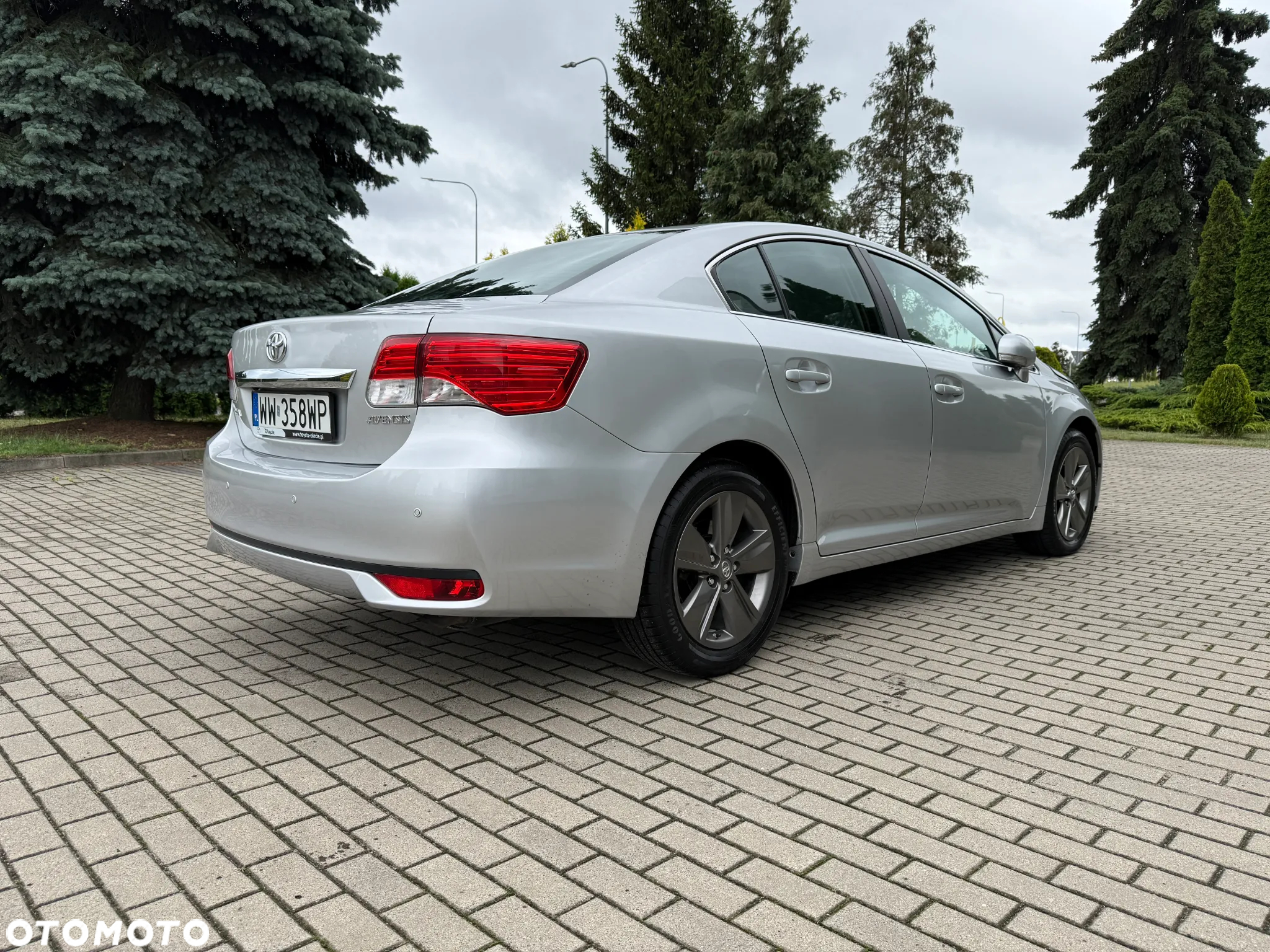 Toyota Avensis 2.0 Prestige - 8