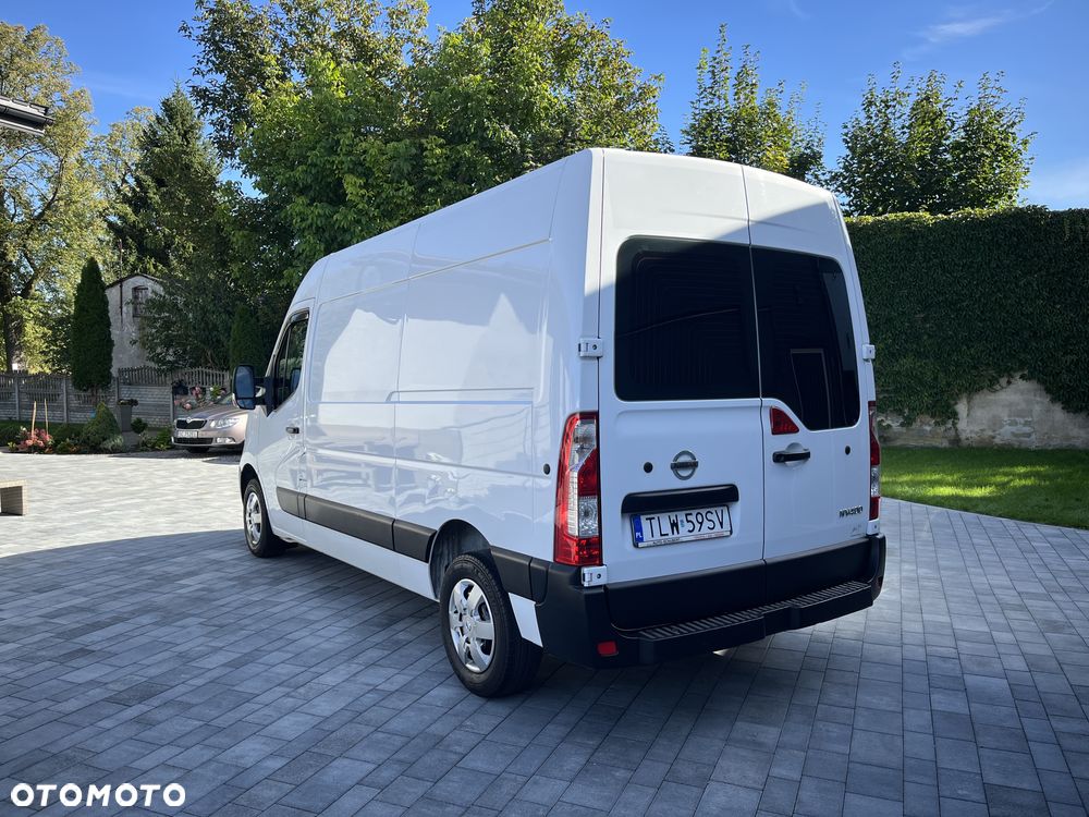 Nissan NV400 - 3