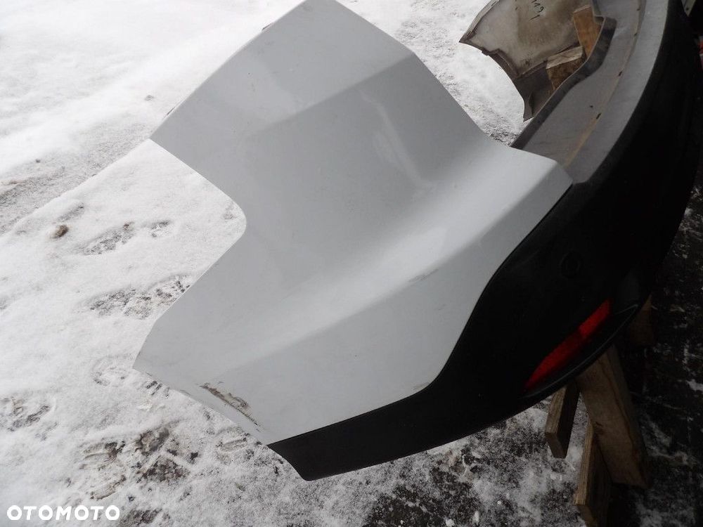 FORD FOCUS MK3 KOMBI ZDERZAK TYŁ  5F - 2