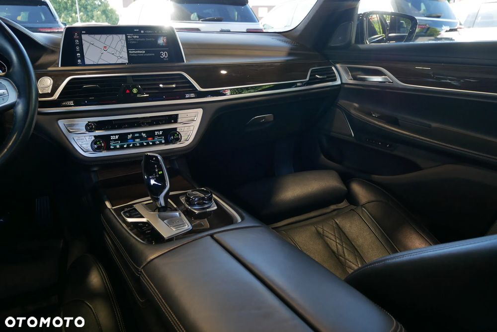 BMW Seria 7 750Li xDrive - 20