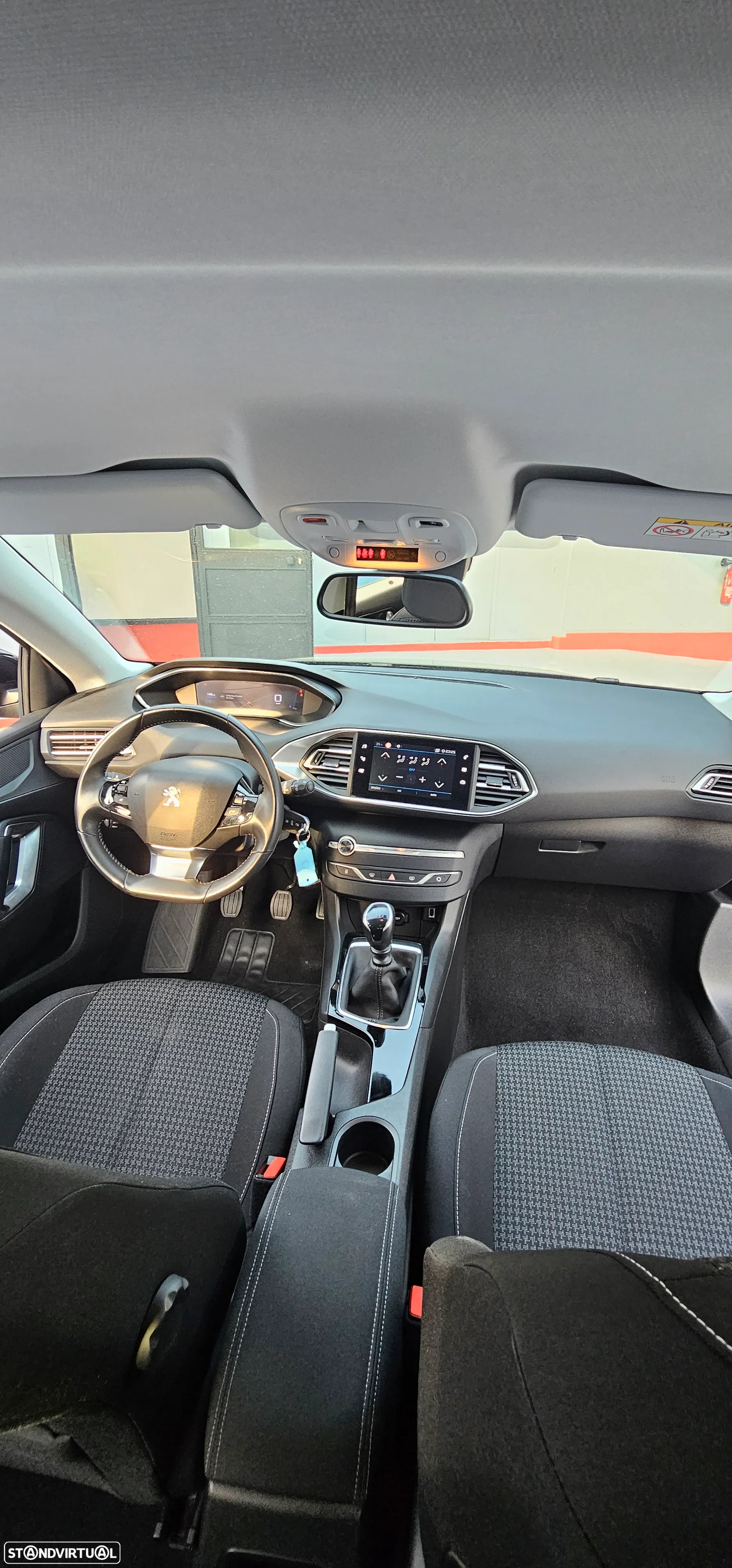 Peugeot 308 SW 1.5 BlueHDi Style J17 - 15