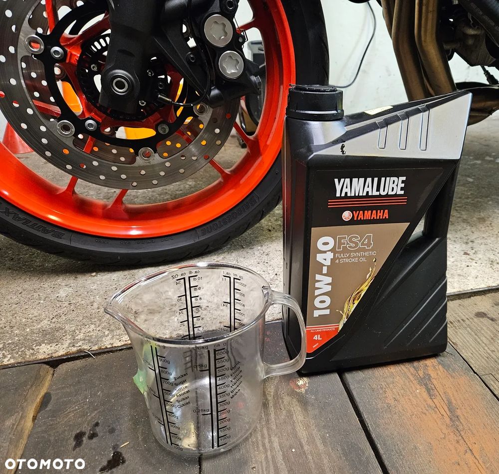 Yamaha MT - 16