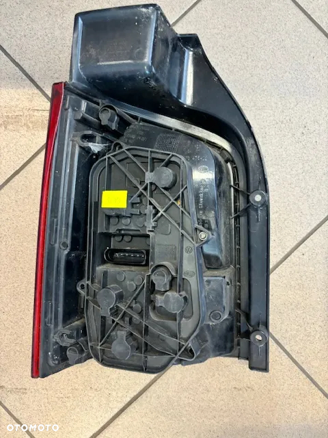 LAMPA TYŁ LEWA VOLKSWAGEN VW T5  LIFT T6 - 7