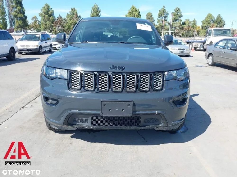 Jeep Grand Cherokee - 3