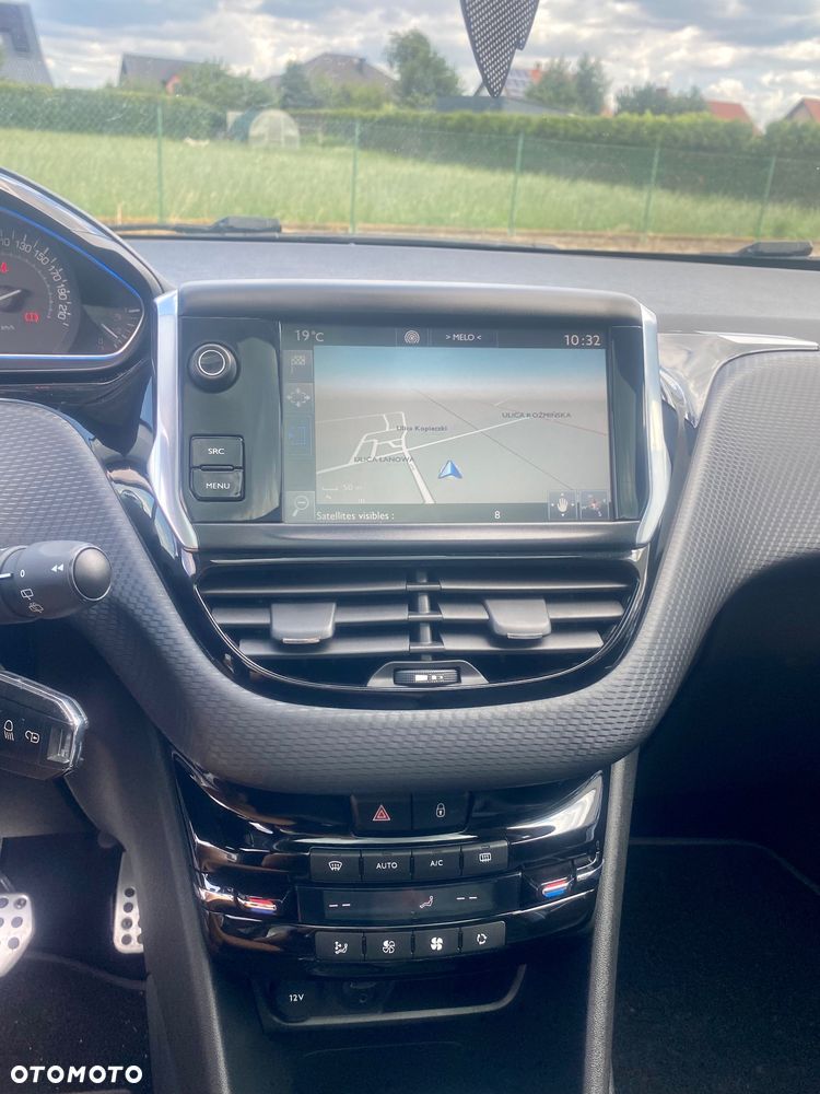 Peugeot 208 PureTech 110 Stop & Start EAT6 Allure - 20