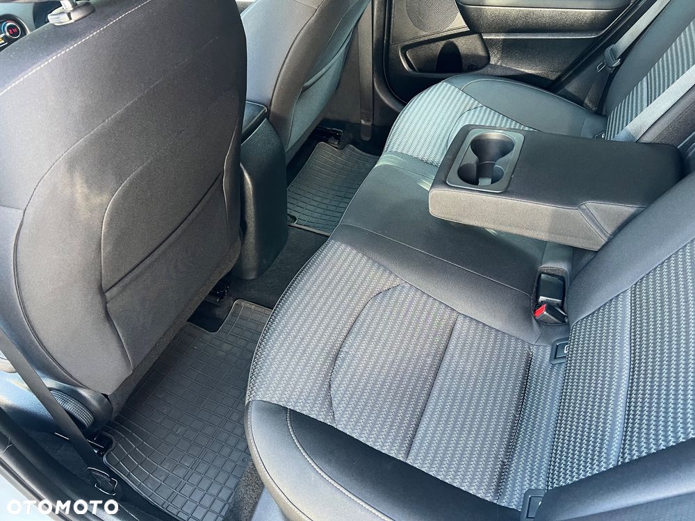 Kia Ceed 1.5 T-GDI M - 16