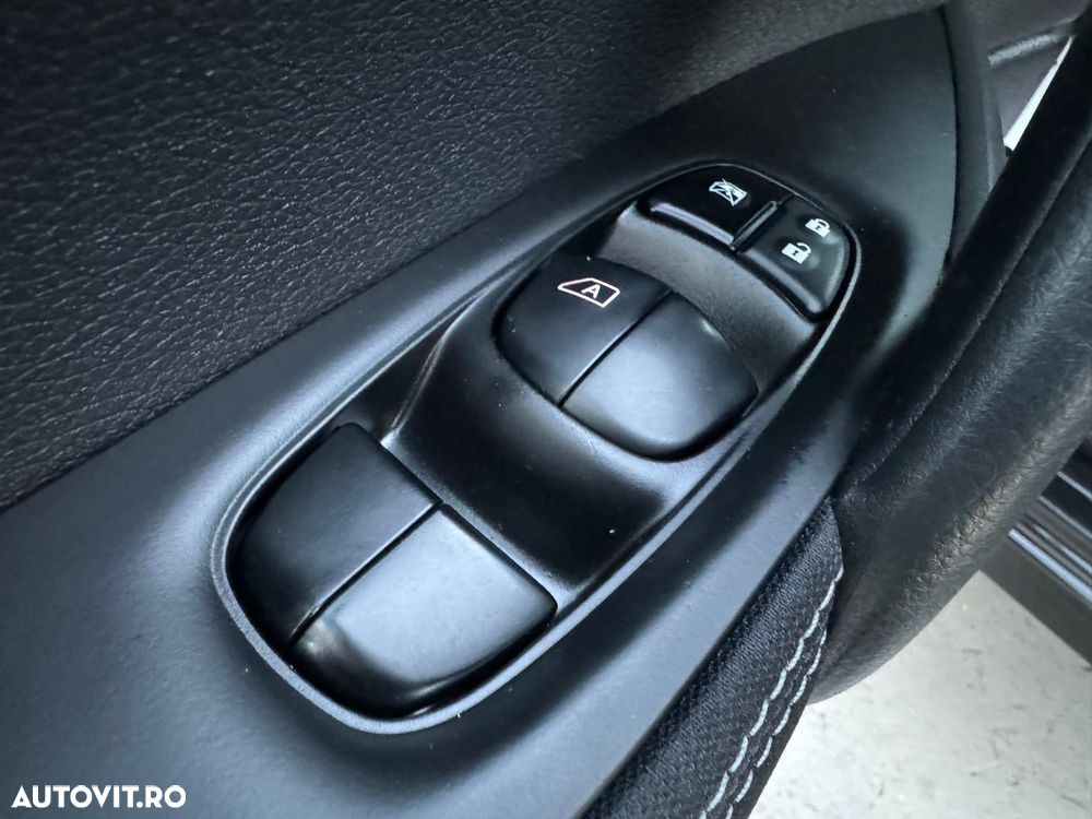 Nissan Qashqai - 28