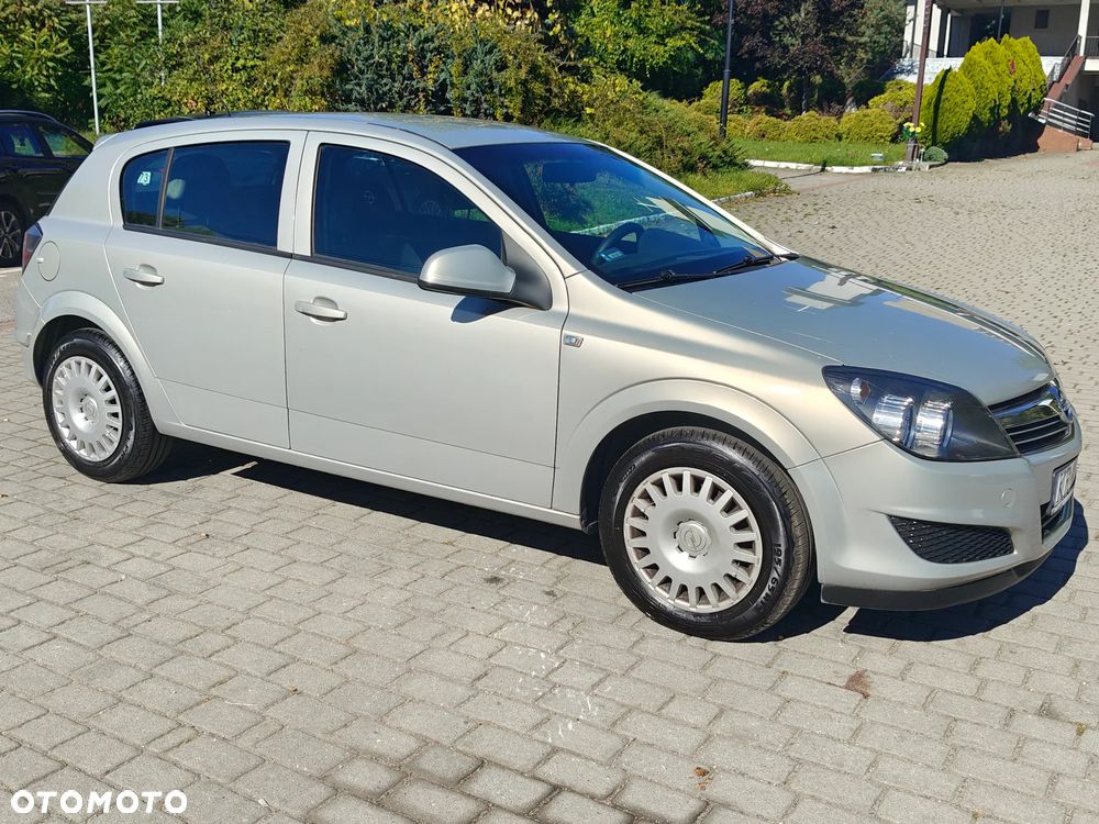 Opel Astra 1.7 CDTI Cosmo - 10