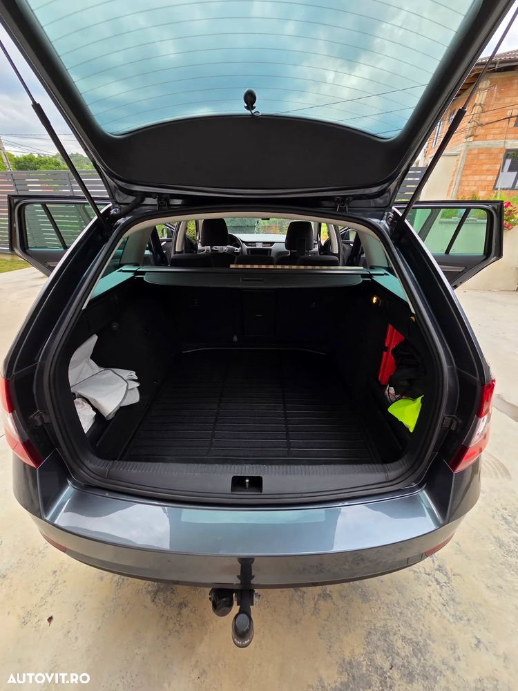 Skoda Octavia 2.0 TDI DSG Style - 21