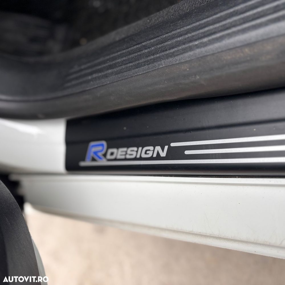 Volvo V40 D2 R Design - 13