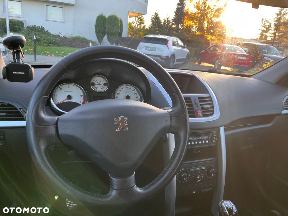 Peugeot 207 1.6 HDi Sportium - 11