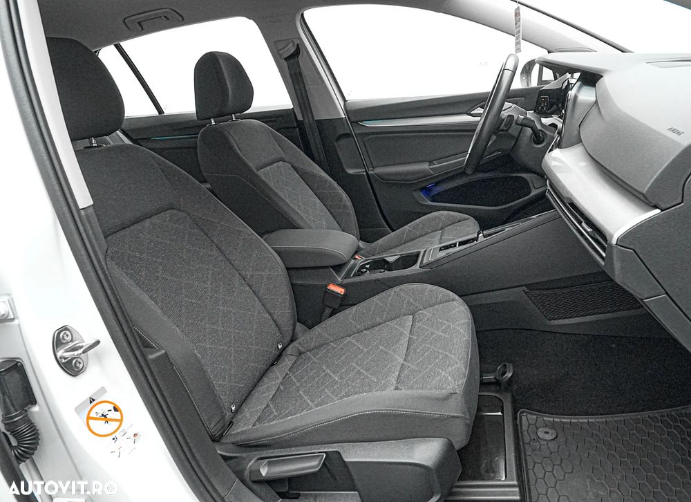 Volkswagen Golf 1.5 eTSI MHEV 130CP DSG Life - 15