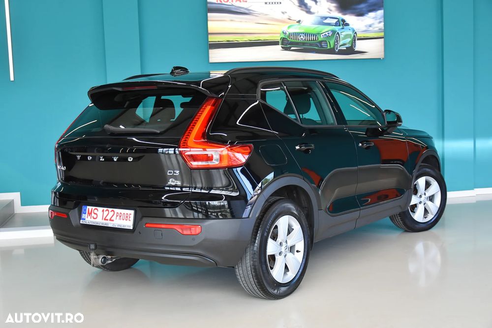 Volvo XC 40 D3 Momentum - 4