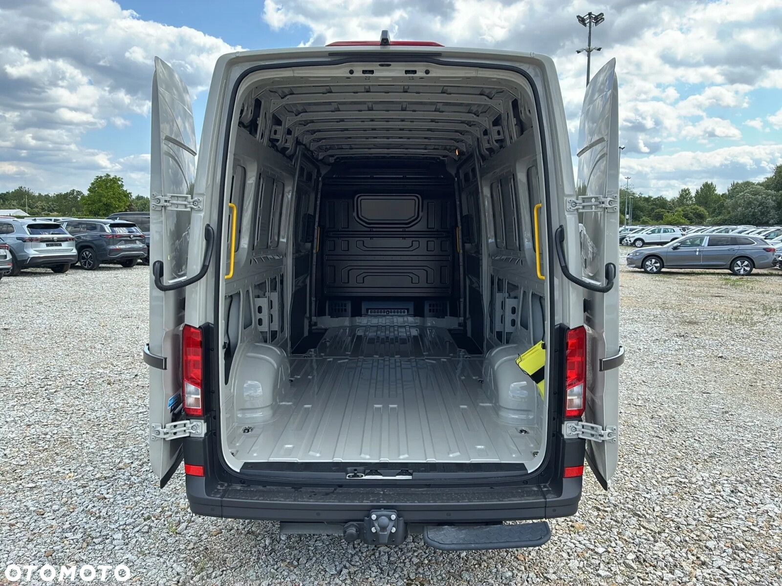 Volkswagen Crafter 35 Furgon L4H3, 2.0BiTDI 177KM, 4490mm, Wysoki dach, r.o. 4490 - 12