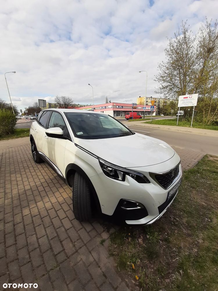Peugeot 3008 1.2 PureTech Allure S&S - 9