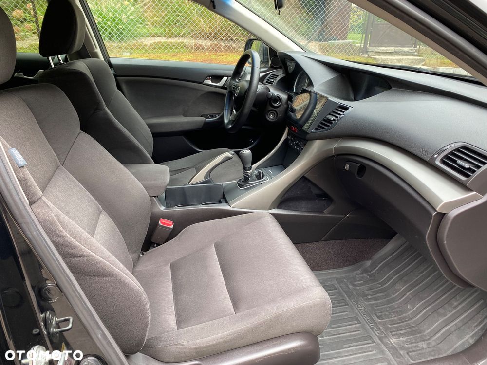 Honda Accord 2.0 Comfort - 11