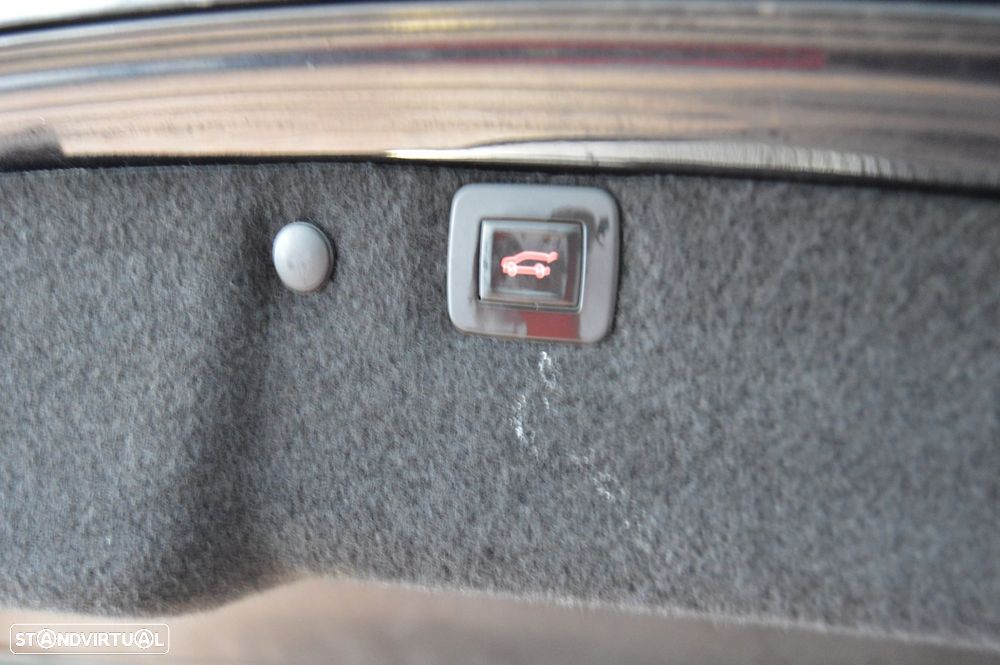 Opel Insignia Sports Tourer 2.0 CDTi Cosmo - 25