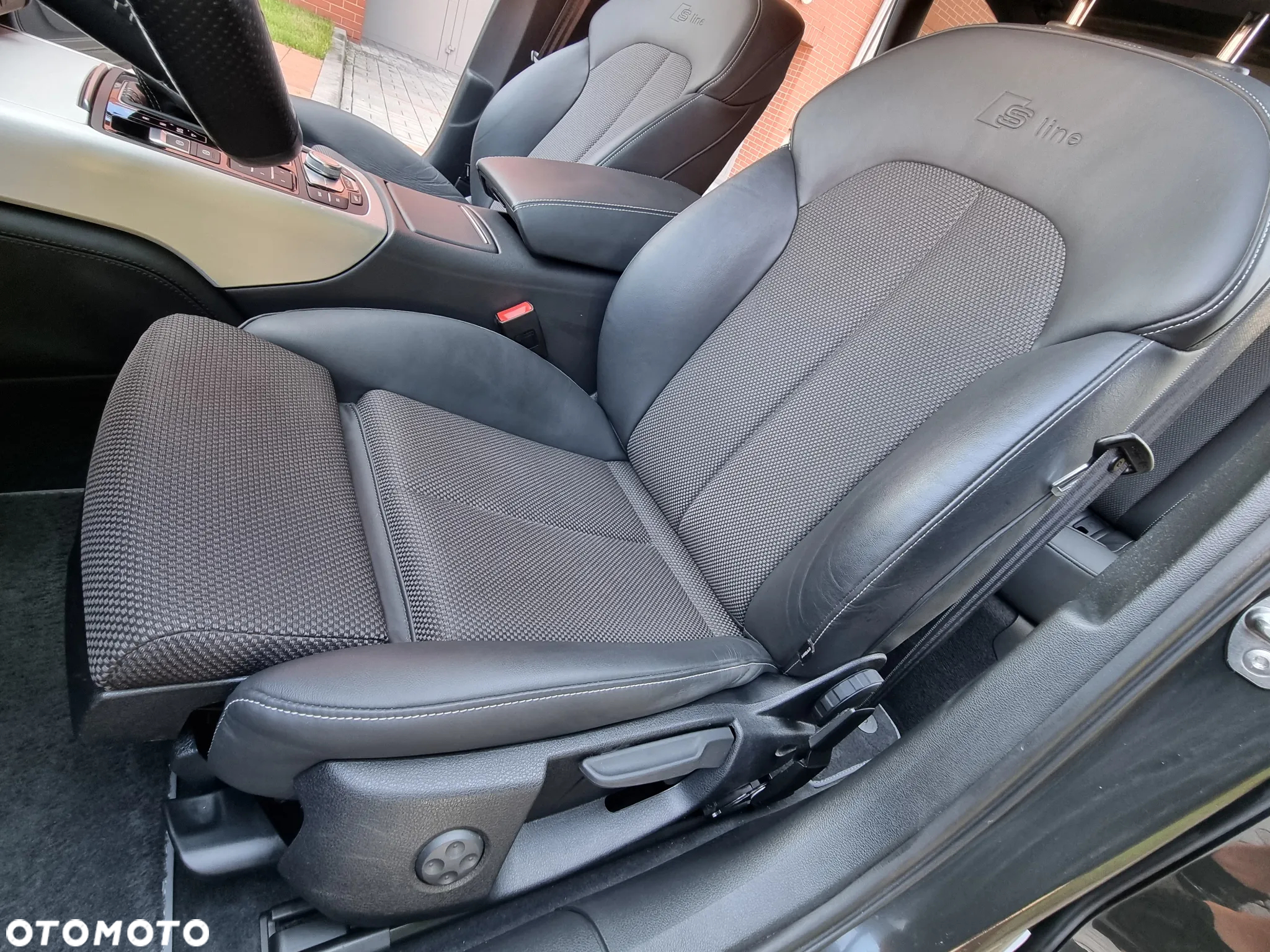 Audi A6 Avant 3.0 TDI quattro S tronic - 34