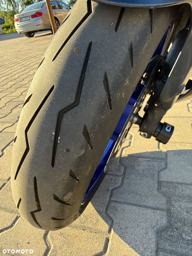 Yamaha R7 - 8