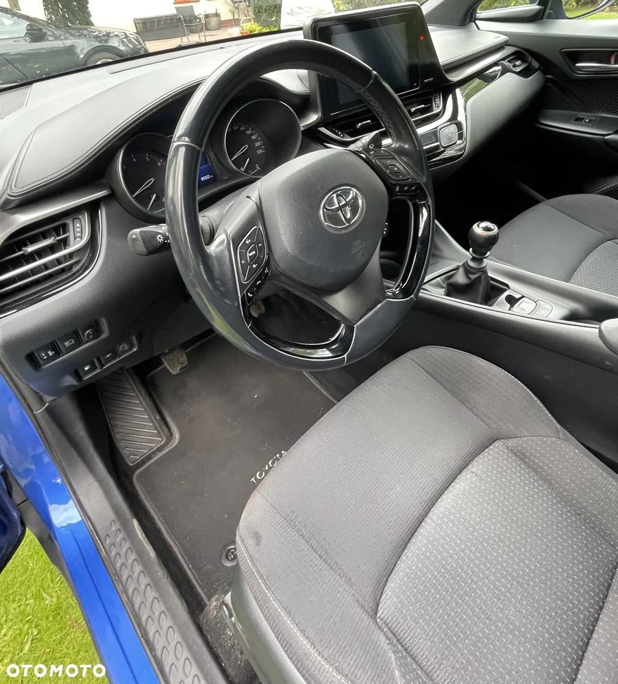 Toyota C-HR 1.2 T Dynamic - 10