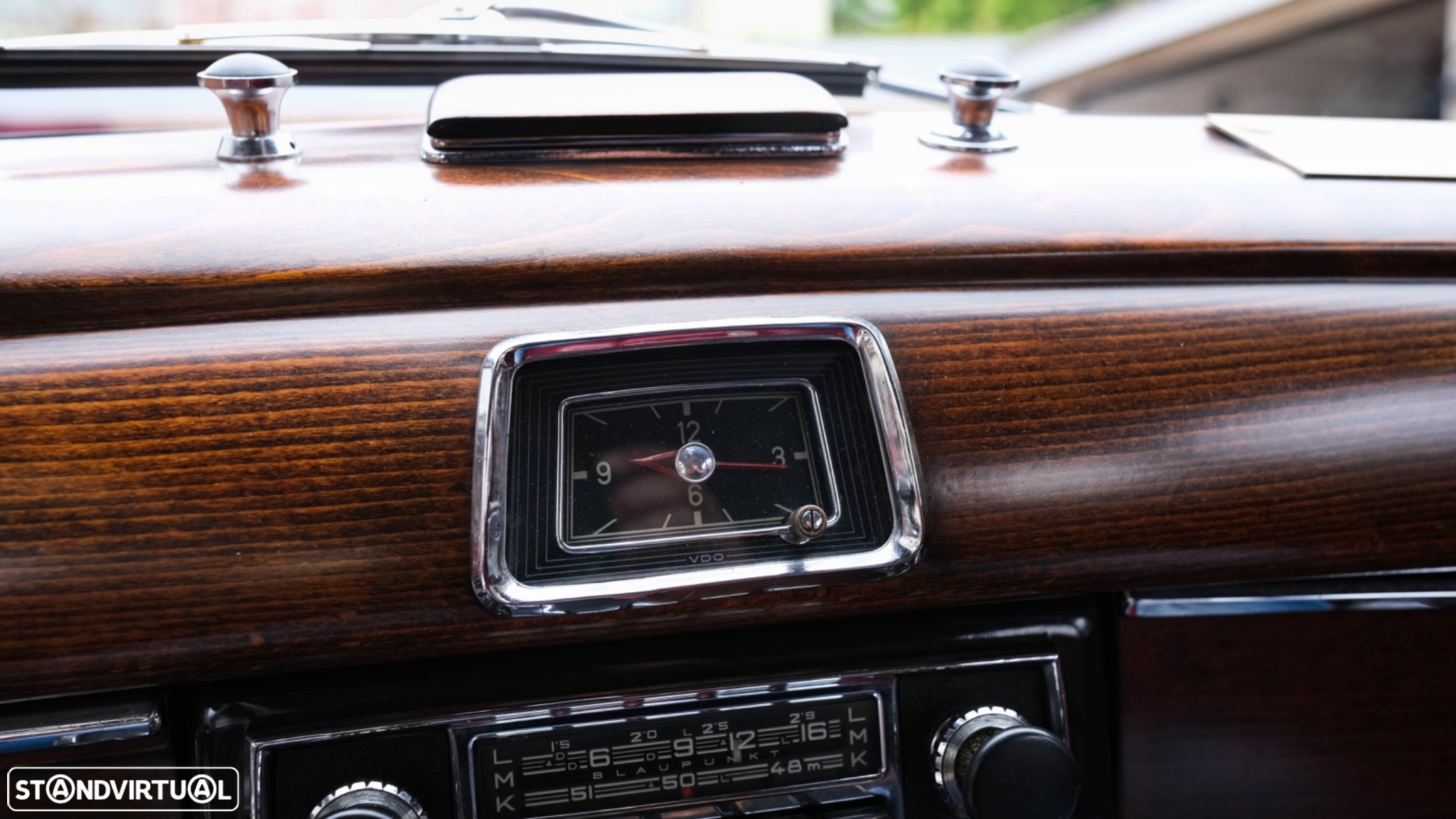 Mercedes-Benz 220 - 39