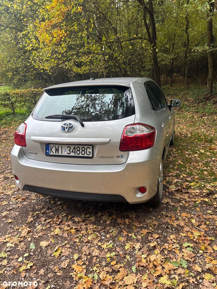 Toyota Auris 1.8 HSD Luna - 4