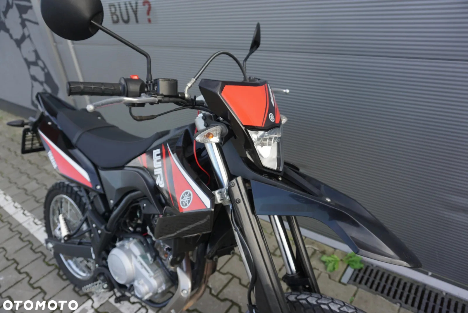 Yamaha WR - 8