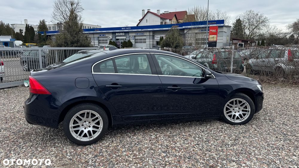 Volvo S60 D3 Geartronic Momentum - 20
