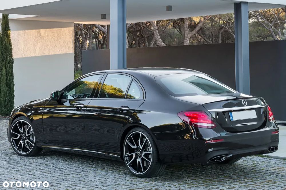 MERCEDES W213 SPOILER LOTKA NA KLAPĘ AMG PODKŁAD! - 3