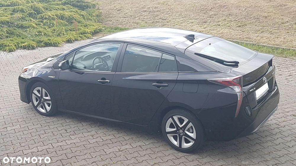 Toyota Prius Hybrid Executive - 26