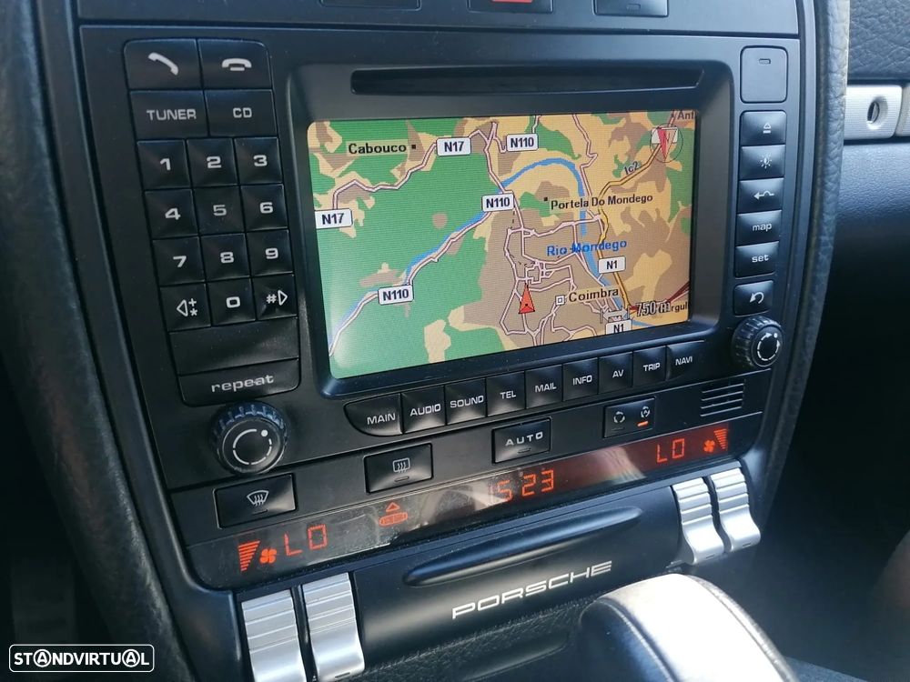 Porsche Cayenne Tiptronic S - 11