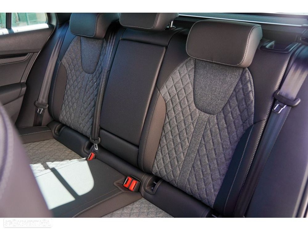 Skoda Octavia Break 2.0 TDI Sportline DSG - 16