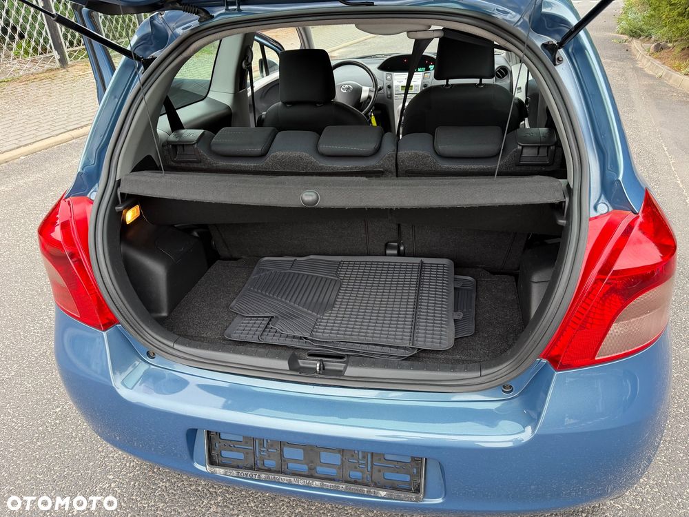 Toyota Yaris 1.3 Blue - 22