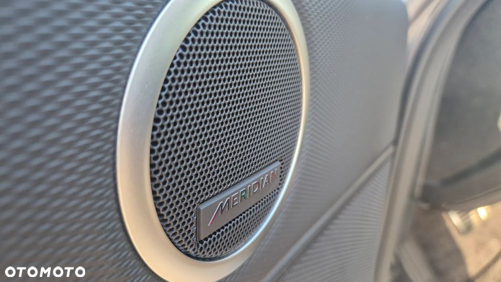 Land Rover Discovery 2.0 P300 R-Dynamic SE - 16