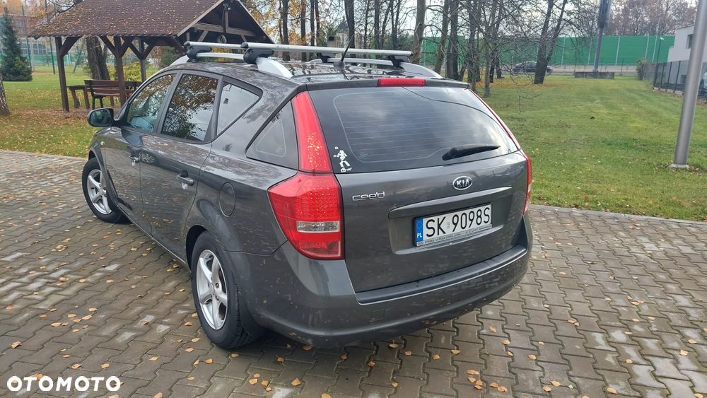 Kia Ceed Cee'd 1.6 Comfort + - 6